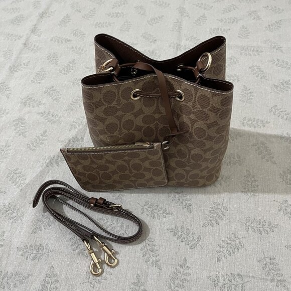 Coach Rowan Bucket Bag In Signature Canvas - Picture 2 of 8